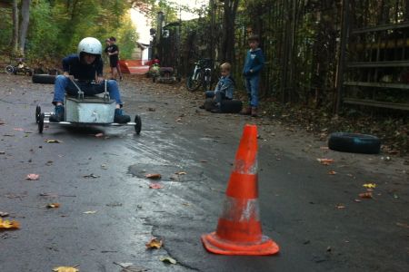 Holzwurm-Formel 1 in Aktion.